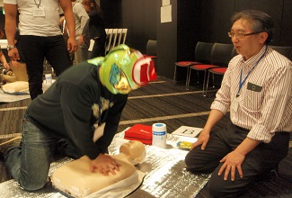 AEDの実技 SUSHI 選手